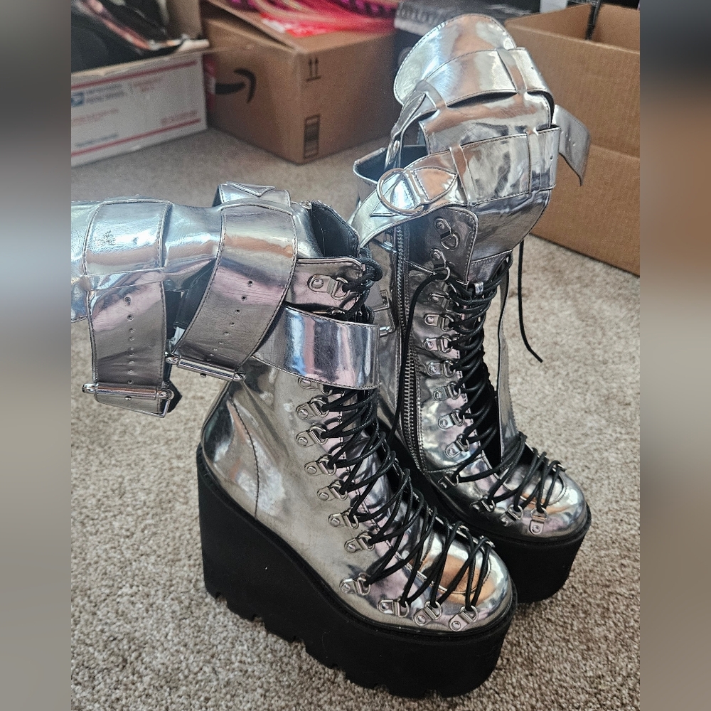 Dolls Kill Club Exx Brushed Metal Buckle Platforms Boots Size 8